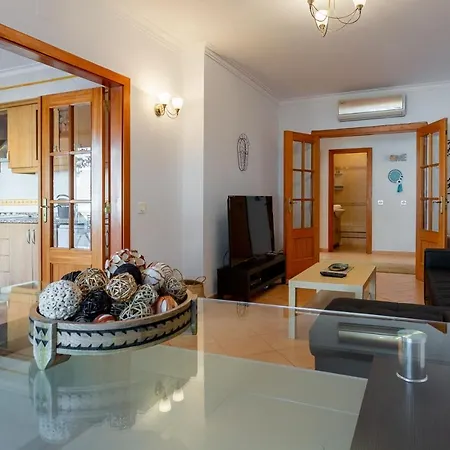 Authentic 2bdr W/pool By Lovelystay *